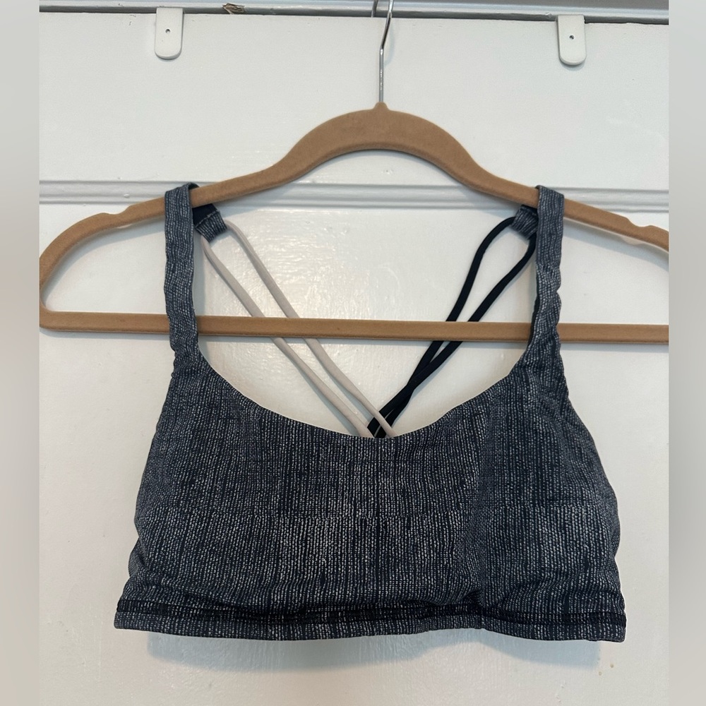 Lululemon Energy Bra in Heathered Grey/Black